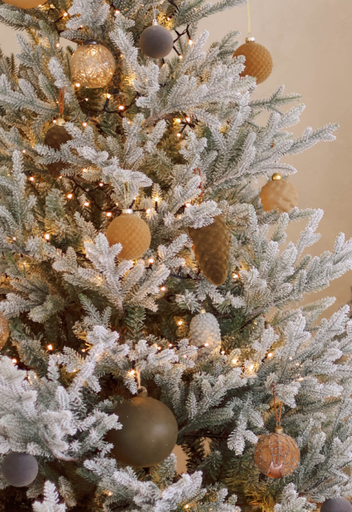 Kerstdecoratie van foam kopen doe je op KoopKerstverlichting.nl!